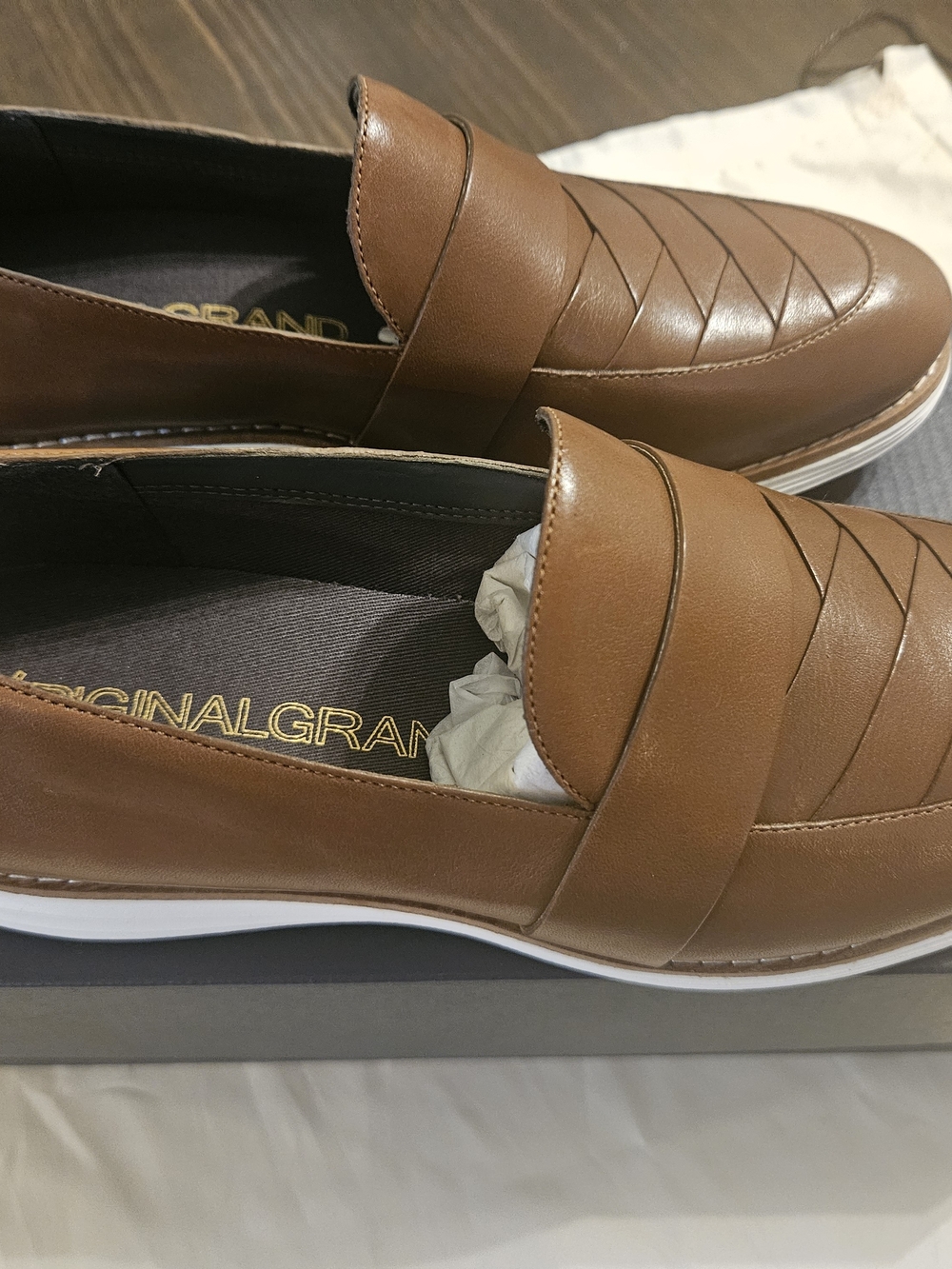 Cole Haan Women's Tan Leather Slip-On Loafers Size 7.5
